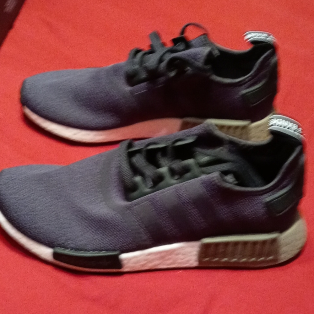 Mens Shoes Running Shoes.. There Brand New..